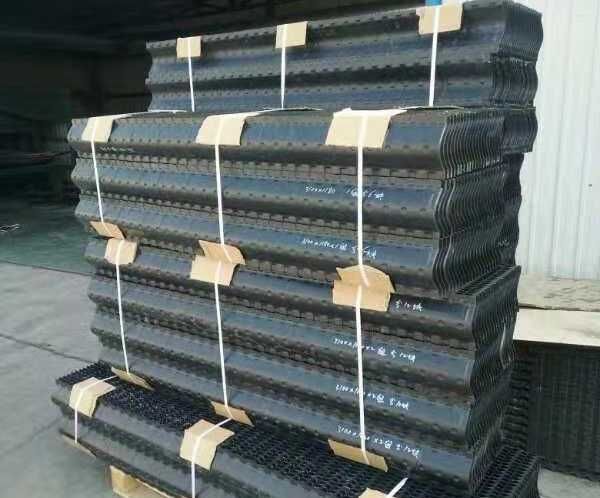 冷卻塔收水器
